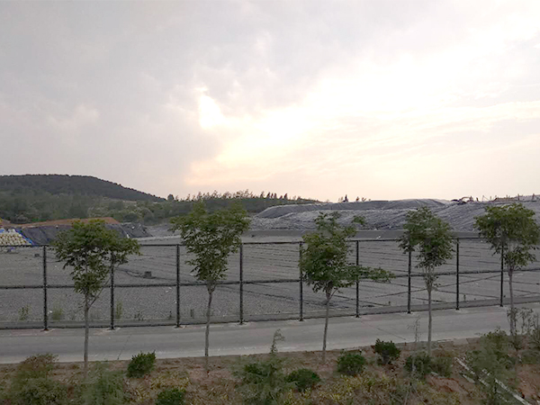 垃圾填埋場(chǎng)土工膜對(duì)生活垃圾進(jìn)行有效覆蓋