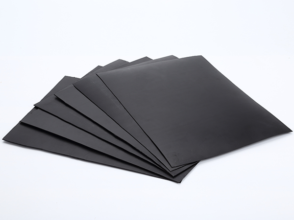 及時拯救破損的水產(chǎn)養(yǎng)殖防滲膜 及時拯救破損的水產(chǎn)養(yǎng)殖防滲膜