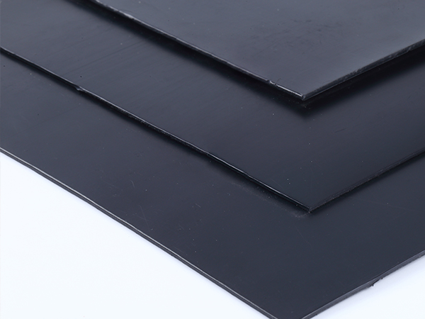 防滲土工膜施工時(shí)遇到土質(zhì)上凍切勿慌張 防滲土工膜施工時(shí)遇到土質(zhì)上凍切勿慌張