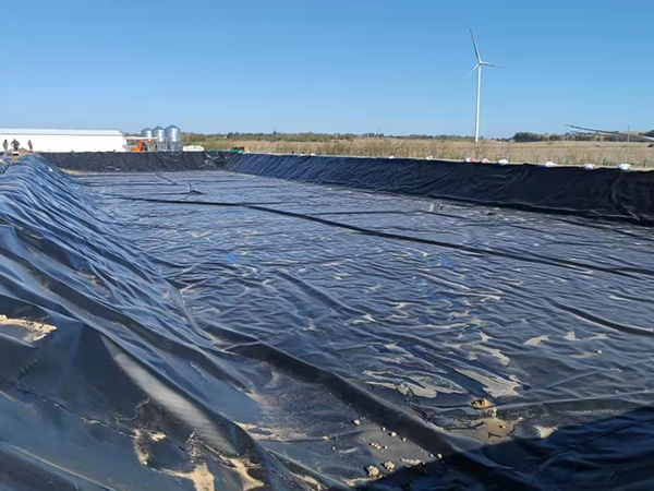 為水產(chǎn)土工膜添加抗老劑，延長(zhǎng)使用壽命