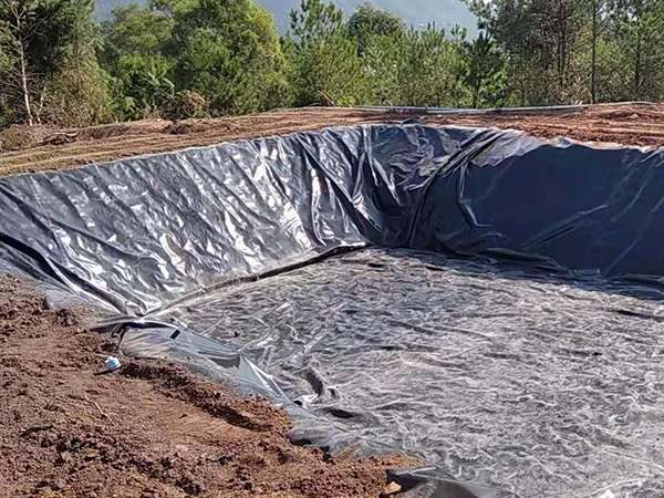 生產(chǎn)中哪些因素會影響防滲膜厚度？