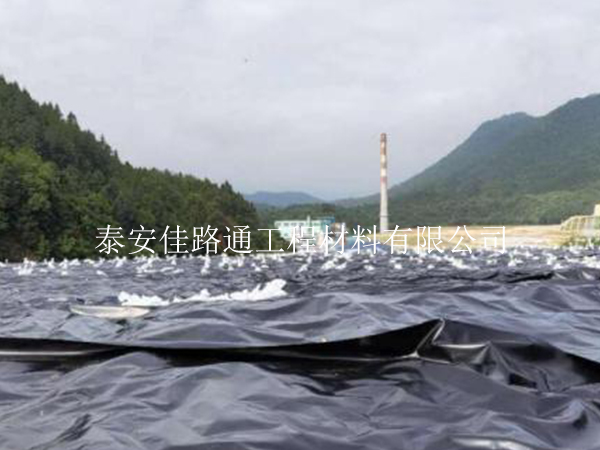 垃圾填埋場(chǎng)防滲膜的好壞會(huì)影響項(xiàng)目建設(shè)