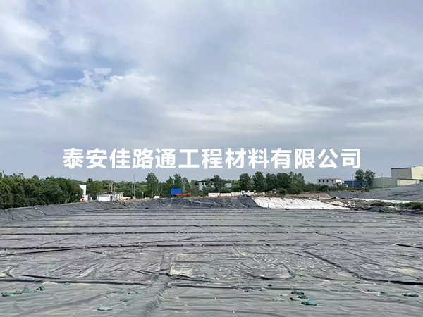影響垃圾填埋場(chǎng)防滲膜老化因素探析