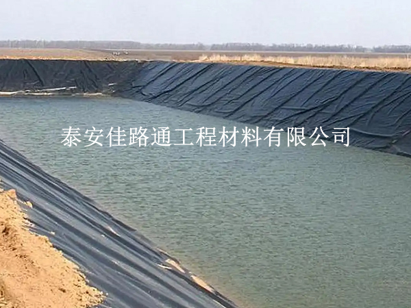 影響水產(chǎn)養(yǎng)殖防滲膜施工效率的關(guān)鍵因素 影響水產(chǎn)養(yǎng)殖防滲膜施工效率的關(guān)鍵因素