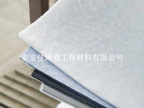 如何巧妙解決復(fù)合土工膜接縫問(wèn)題 如何巧妙解決復(fù)合土工膜接縫問(wèn)題