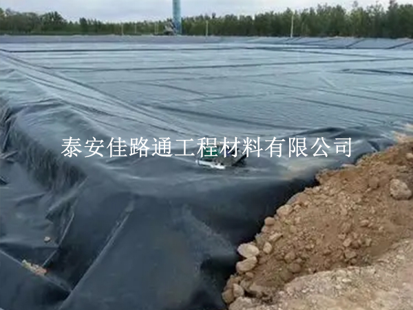 水產(chǎn)養(yǎng)殖防滲膜總壞？這些方法能延長使用壽命