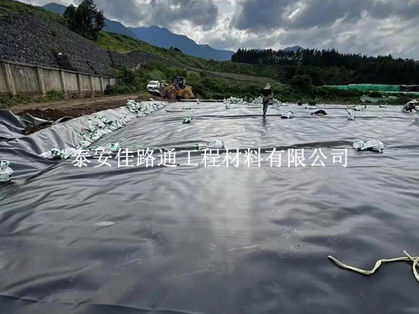 土工膜焊接縫漏水檢測方法：精準(zhǔn)排查隱患，筑牢防滲防線